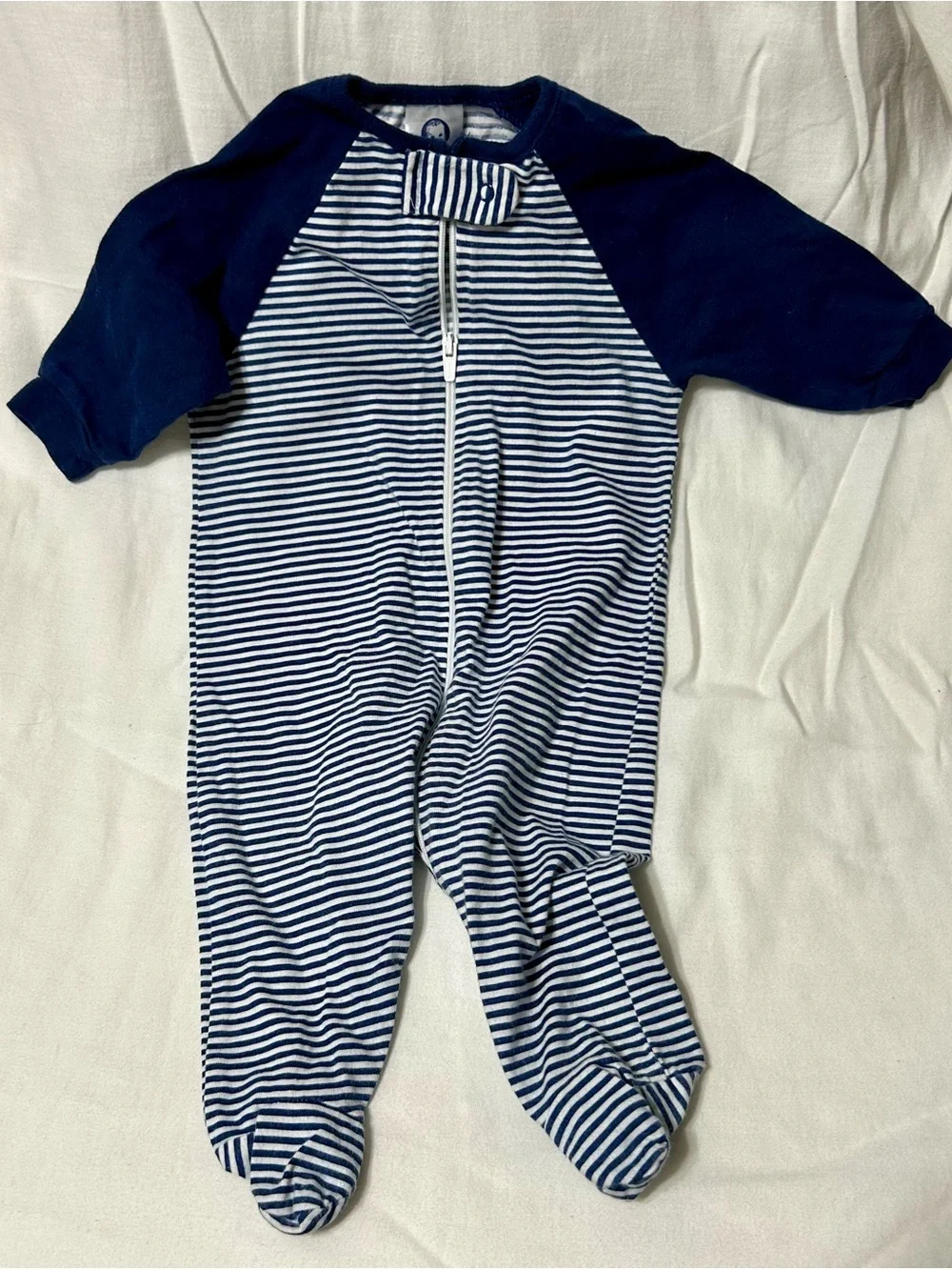 0-3 Month 4 Sleepers Long Sleeve Footie Zip-up and Snap Bundle